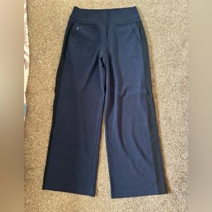 Athleta Venice High Rise Wide Leg Pant, navy blue with black stripe, size M
